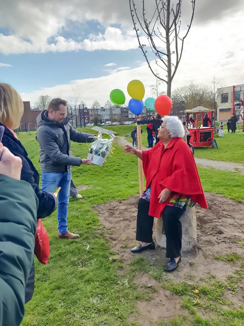 Foto Officiele onthulling MILA dankje aan LAB